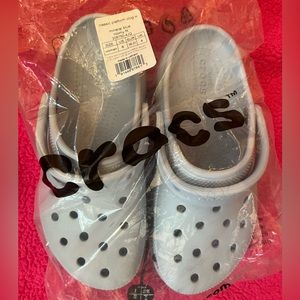 Crocs Platform clogs, size 6, NEW WITH TAGS
